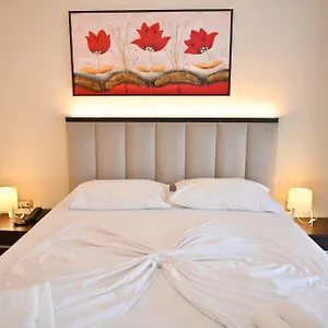 Zanzi Otel